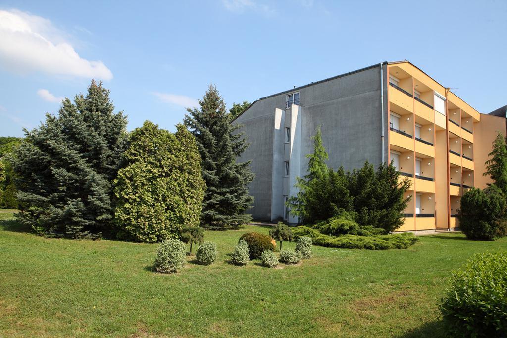 Hotel Napsugar Hévíz Екстериор снимка